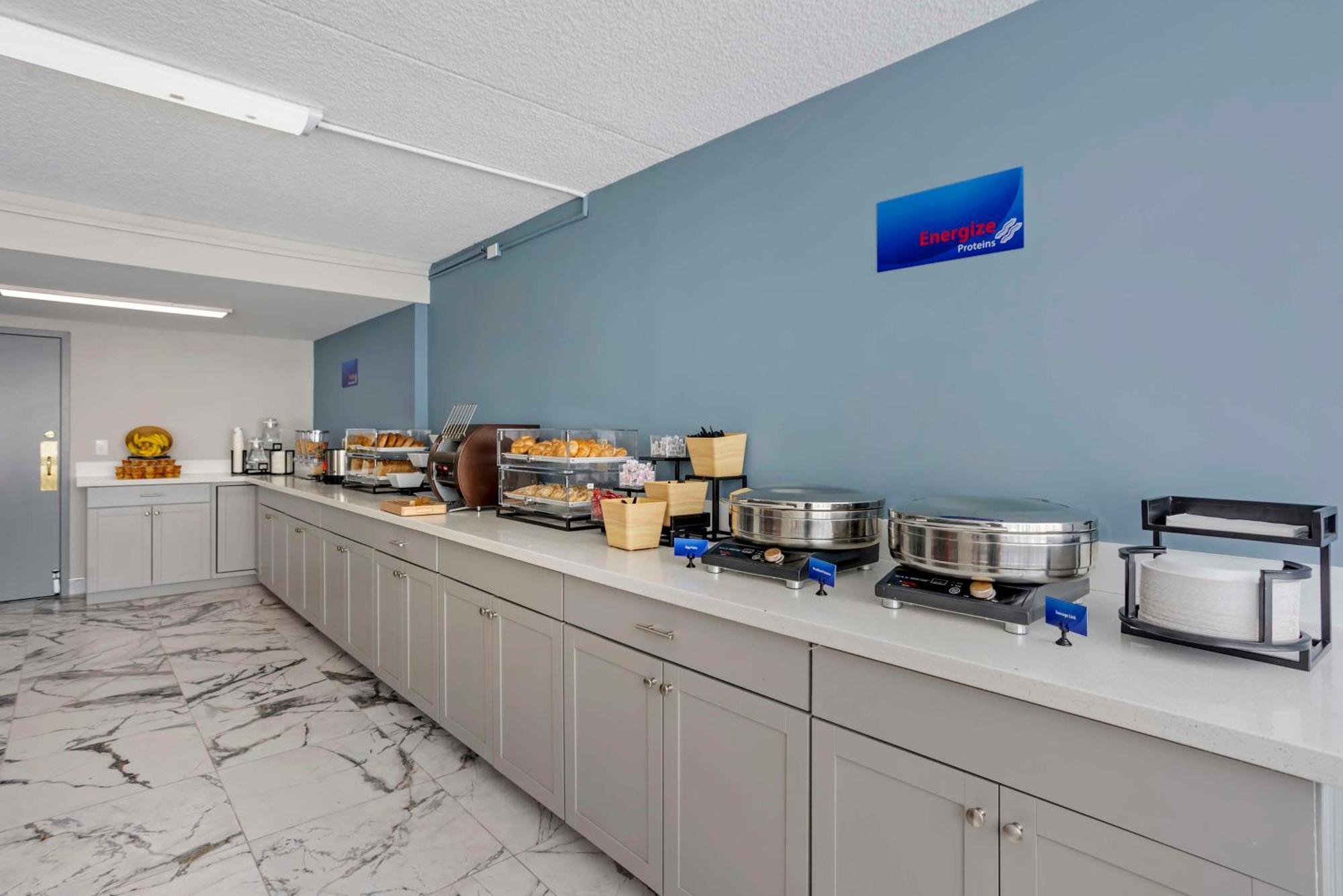 Best Western Rutgers University Hotel Ист Брънсуик Екстериор снимка