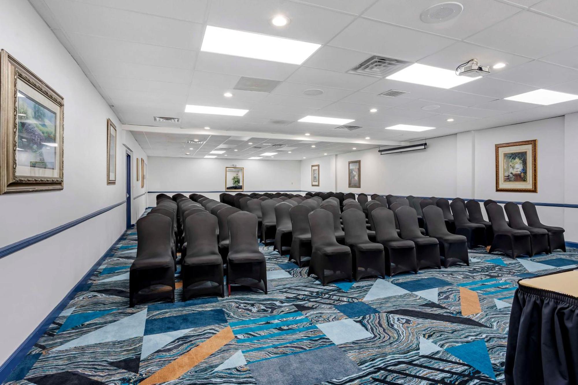 Best Western Rutgers University Hotel Ист Брънсуик Екстериор снимка