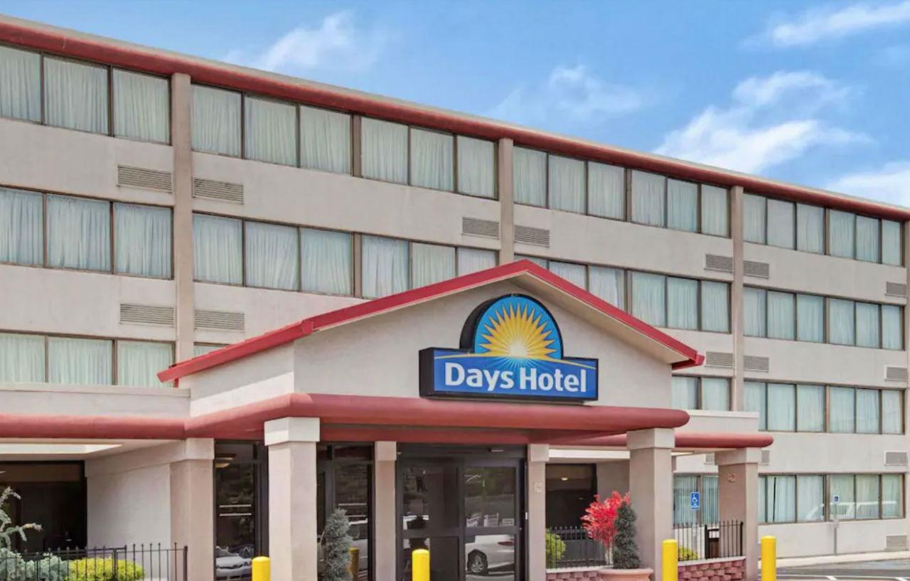 Best Western Rutgers University Hotel Ист Брънсуик Екстериор снимка